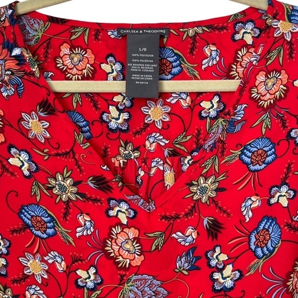 Chelsea & Theodore Red Floral Popover Top Size Large - Picture 3 of 9